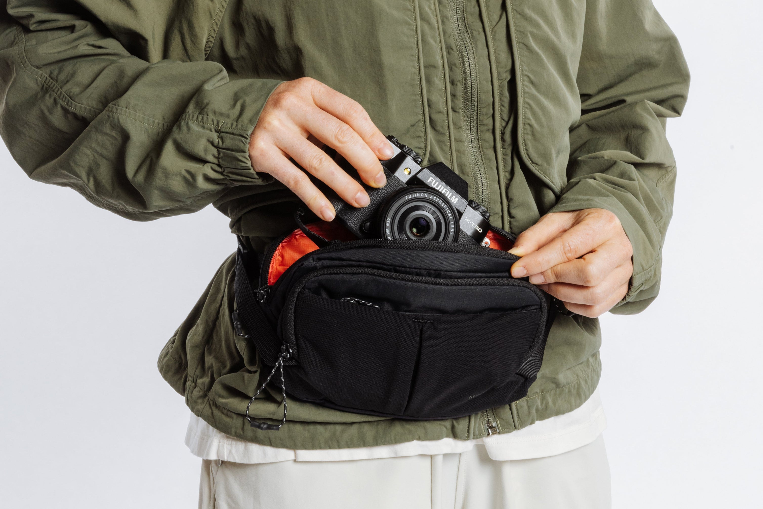 Moment Take Sling 1.5L - Black