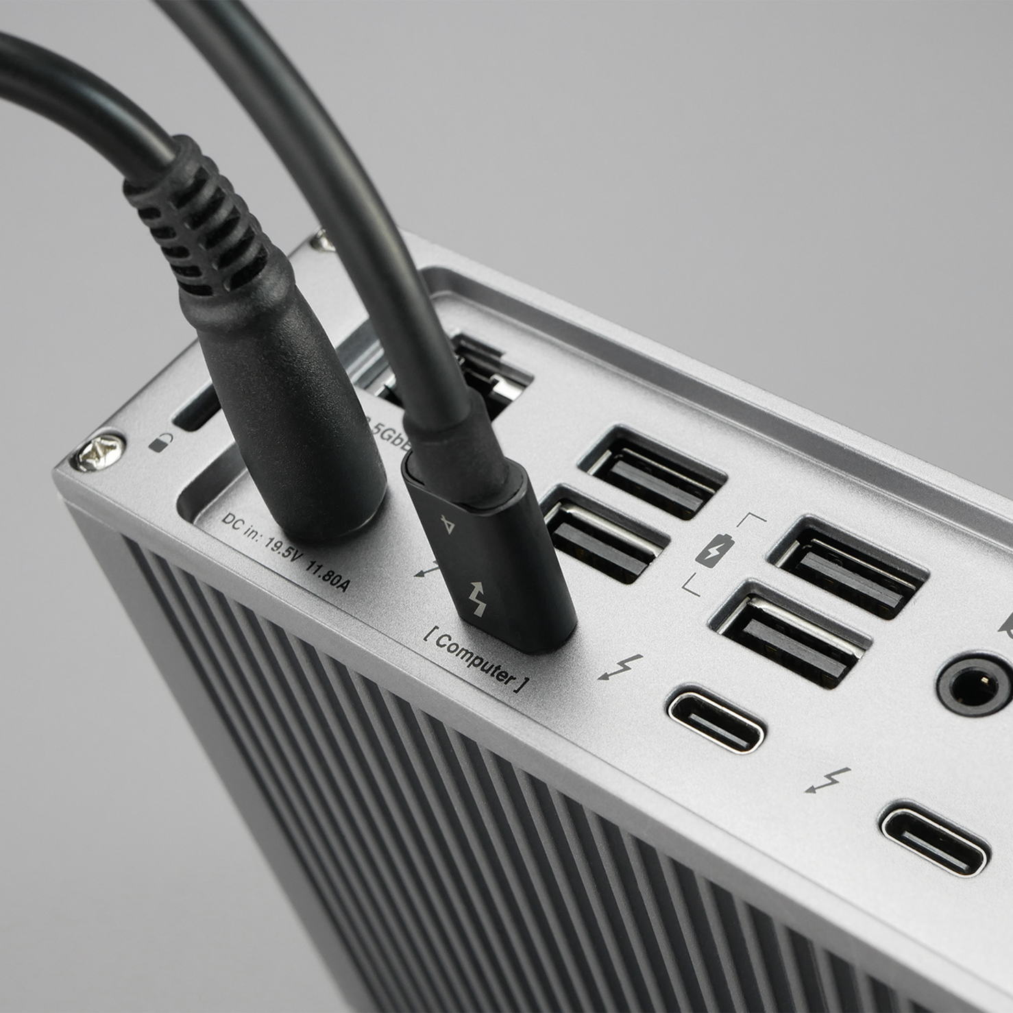 CalDigit TS4 Thunderbolt Station (UK Plug)