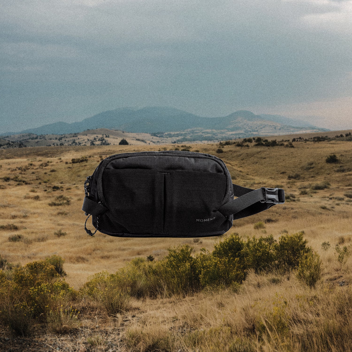 Moment Take Sling 1.5L - Black