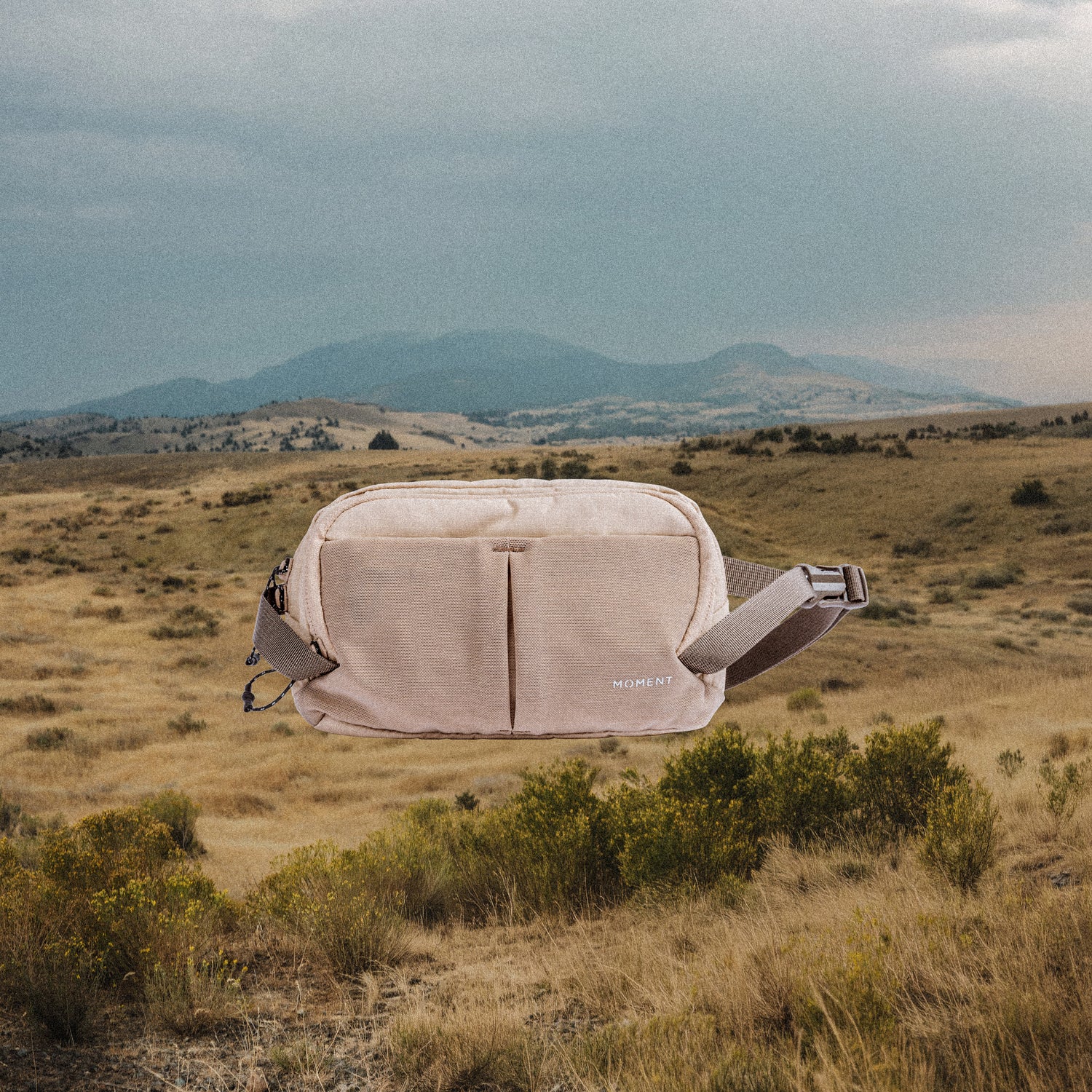 Moment Take Sling 1.5L - Desert