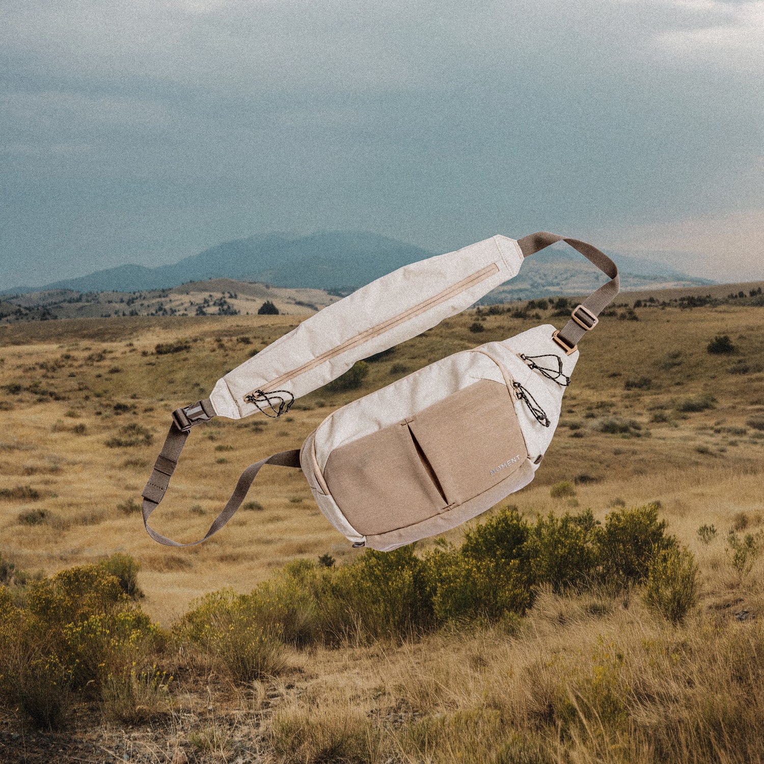 Moment Balance Sling 7L - Desert