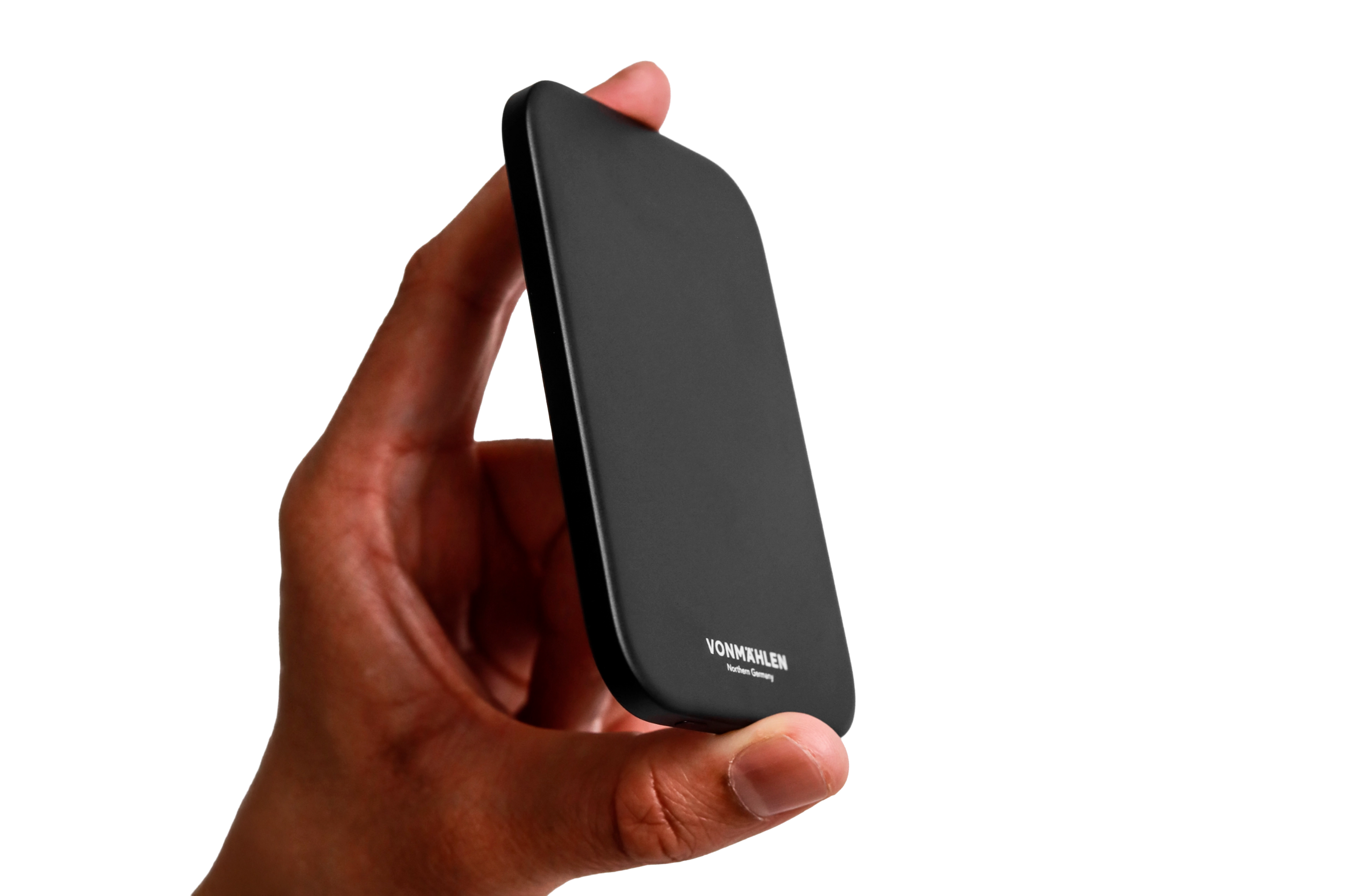 Vonmahlen Evergreen Mag 3,000 mAh Power Bank - Black