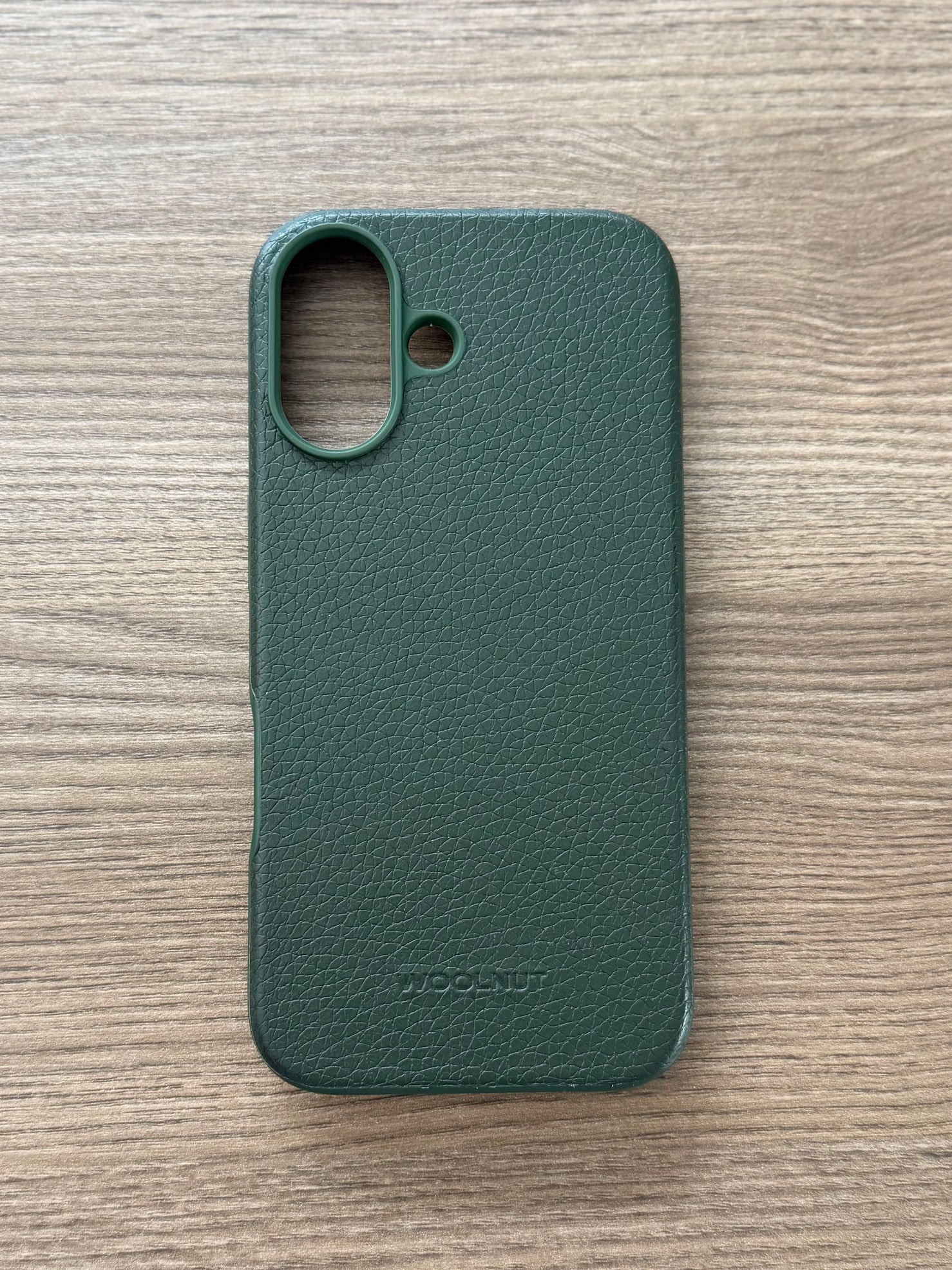 WOOLNUT Leather Case for iPhone 16 - Green - Open Box
