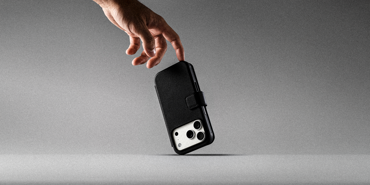 Nomad Modern Folio with Camino Leather for iPhone 18 Pro Max - Black