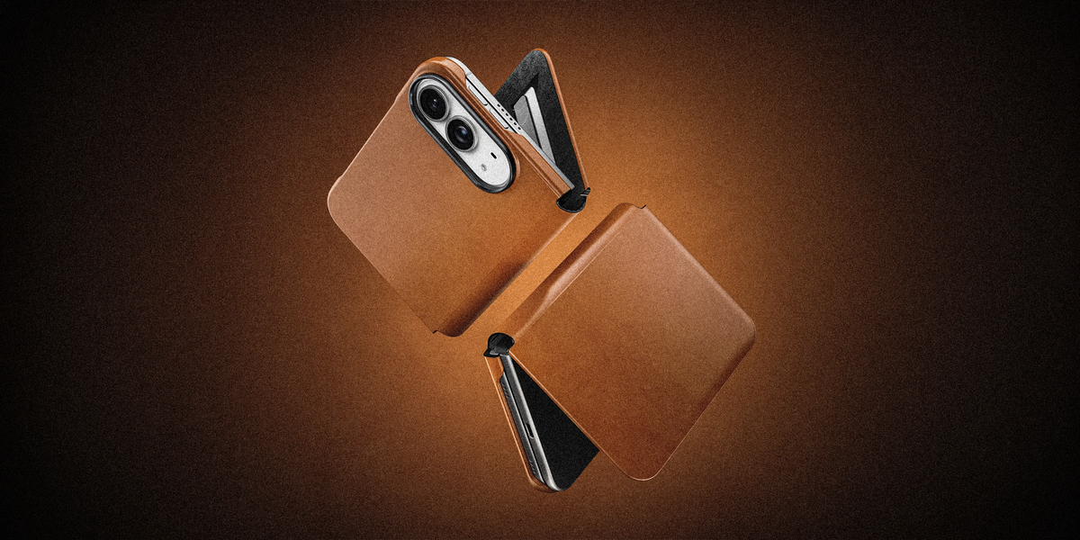 Nomad Traditional Folio with Horween Leather for iPhone Duo - Saddle