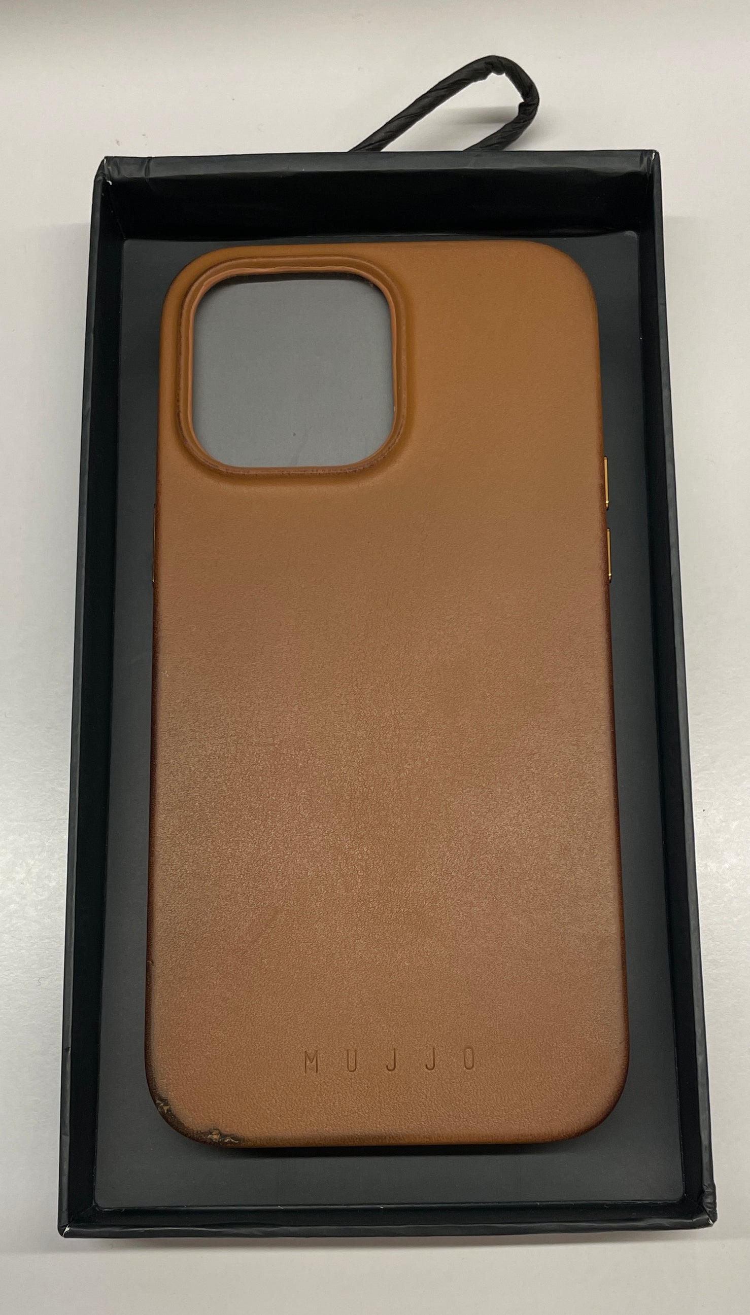 Mujjo Full Leather Case with MagSafe for iPhone 14 Pro Max - Tan - Open Box